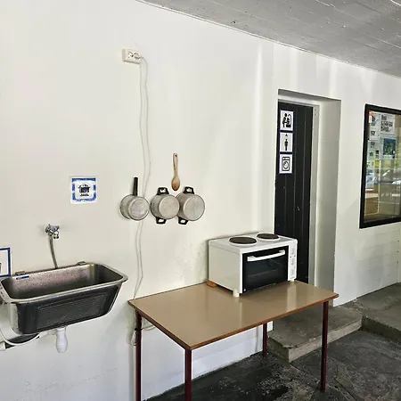 Brufjell Hostel&parking