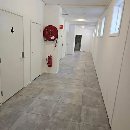 Brufjell Hostel&parking