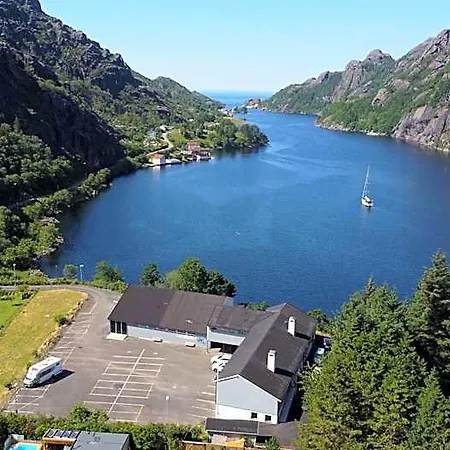 Brufjell & Parking * Flekkefjord