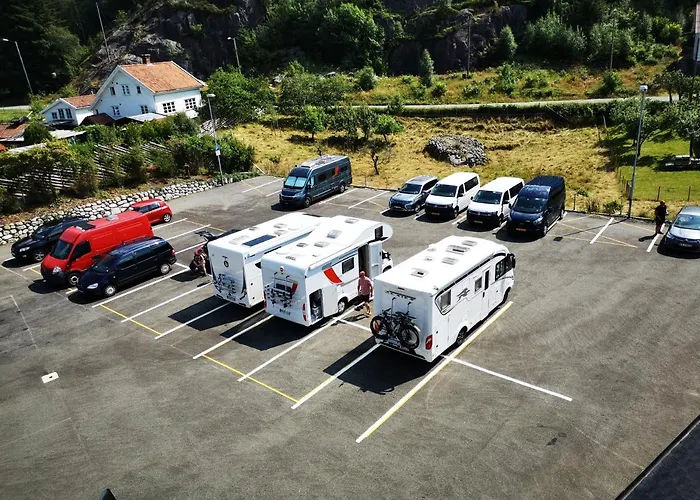 Herberg Brufjell & Parking