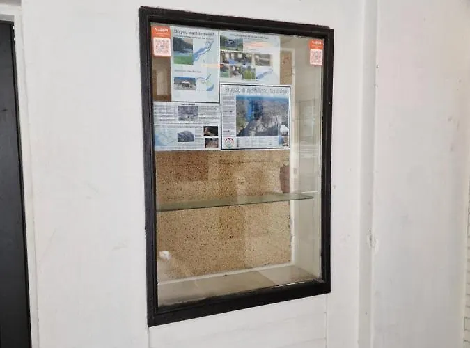 Herberg Brufjell & Parking *