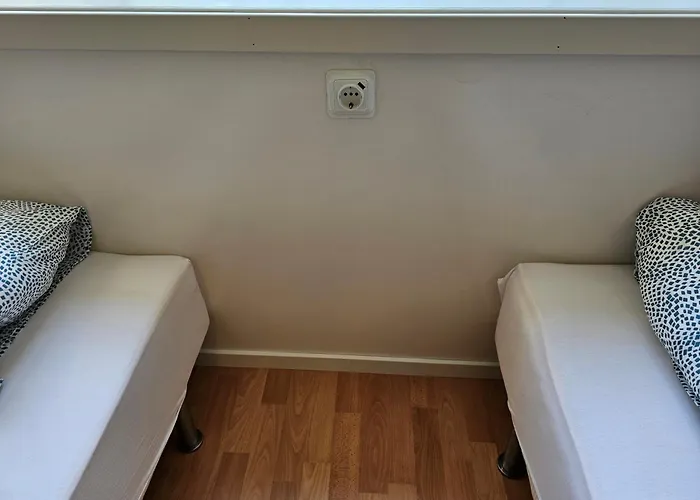 Brufjell & Parking *