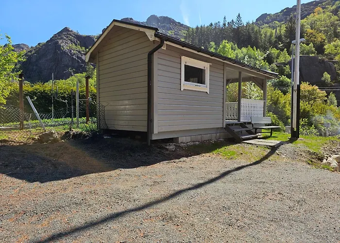 Brufjell & Parking Herberg Flekkefjord